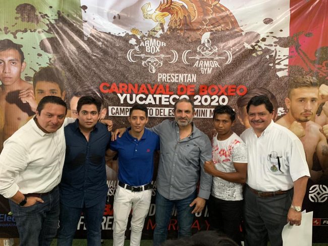 Jesús Aguilar, Emmanuel Alcántara, Ulises Condorito Martín, Jorge Esteban Abud, Juan Carlos Zurdo Parra y Santiago Basto presntación rueda de prensa carnaval boxeo yucateco del 180220