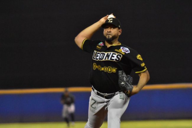 Leones de Yucatán vs. Acereros de Monclova 1o de la serie del rey 5×4 27 del 240919 en Monclova, César Valdez, abridor y ganador