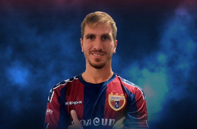 fotocomposición Federico Rasmussen, llegada al Atlante del 060619 (2)