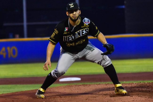 Acereros de Monclova vs. Leones de Yucatán 2o de la serie del rey serie empatada, 9×3 25 del 250919, en Monclova, Yoanner Negrín, abridor y derrotado