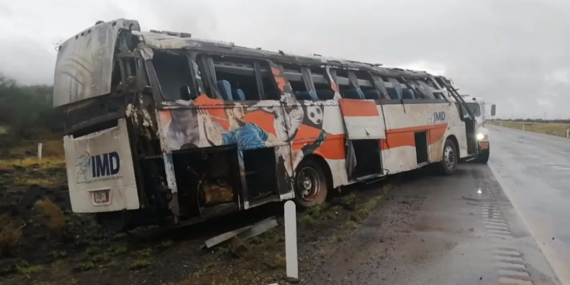 camionazo, mueren 9 personas entre ellos siete boxedores amateur en benjamín hill, sonora del 080320