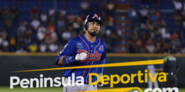 Extraña Jesse Castillo el terreno de juego - Peninsula Deportiva