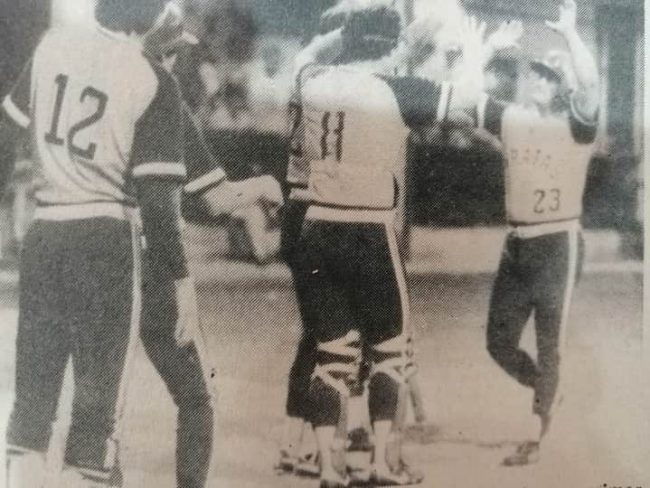 José Cámara Alcocer anotando con los Piratas de Campeche