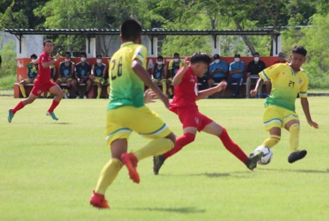 Deportiva Venados vs. Mayas de Hunucmá fecha 2 torneo apertura 3a división, 2-0 4 del 171020 en Hunucmá, primer juego de fútbol profesional en la historia de Hunucmá