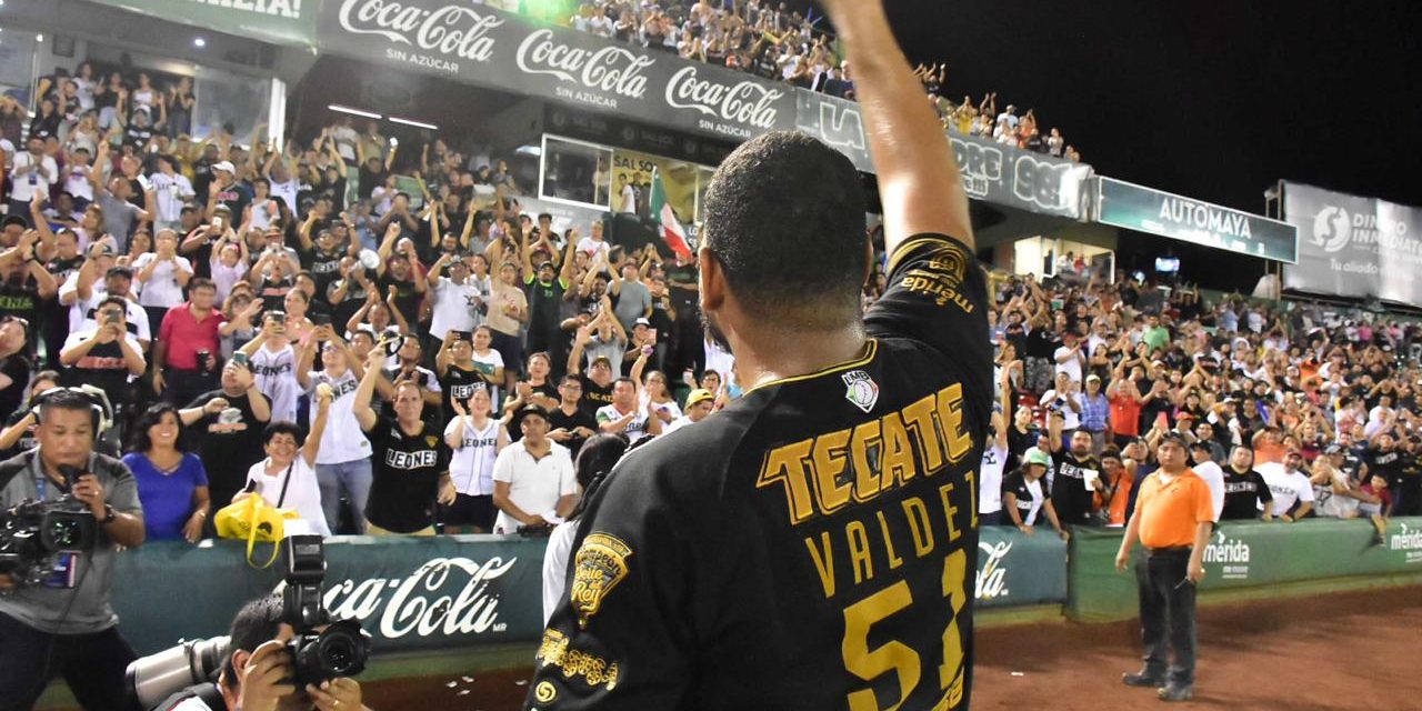 Leones de Yucatán vs. Acereros de Monclova 5o juego serie final 2020 LMB, 3×0 del 290919 en Mérida, César Valdez ovacionado