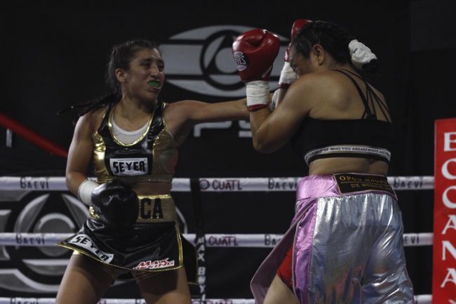 Jessica Tanquecita Basulto vs. Aline China González gdu 4 del 271120 en Grupo SIpse mejor´a 6-0-0 con 1 ko