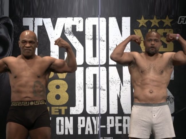Mike Tyson pesaje vs. Roy Jones 3 del 271120 en Los Ángeles