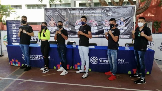Roberto Ruiz Martín Lizarraguita 2, Jessica Tanquecita Basulto, Áxel Lobo Talavera, Néstor Chino López jr. y otros dos no identificados rueda de prensa del 251120 en patio del IDEY