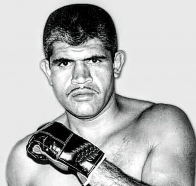 David Macetón Cabrera, foto icónica recortada