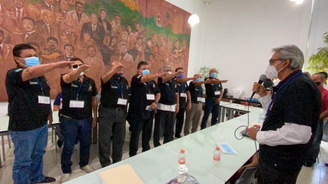 José Caballero Delgado, toma de presidente de la Aybac con su equipo, por presidente de la Femebe Enrique Mayorga Betancourt, del 151220 en Cefemex
