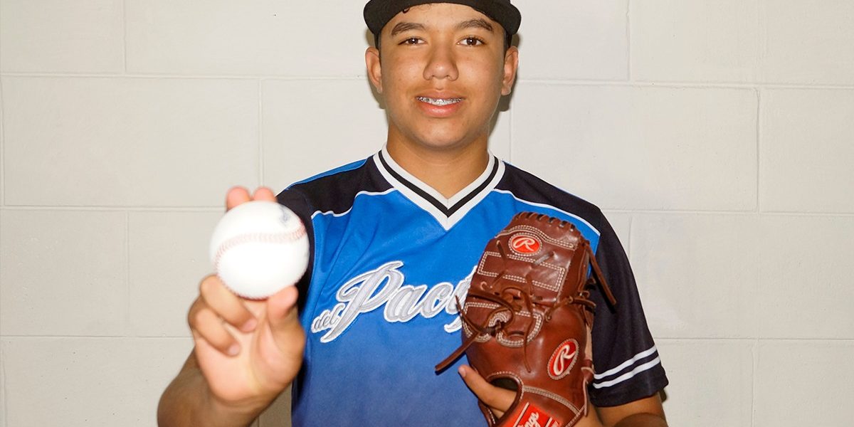 Ángel Sánchez, propecto jalisciense firmado por los Leones de Yucatán, el anuncio fue el 221220