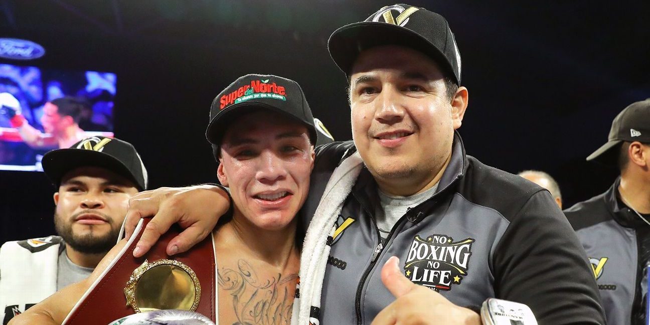 Eddy Reynoso con Óscar Valdez