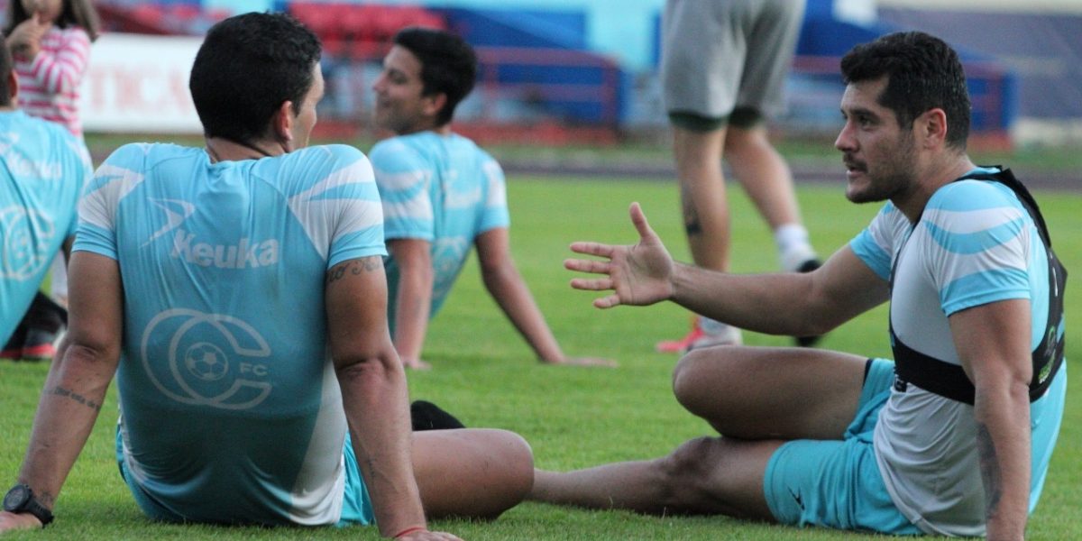 Javier "Chuletita" Orozco entrenando con el Cancún F.C.
