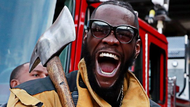 Deontay Wilder con hacha, buena foto