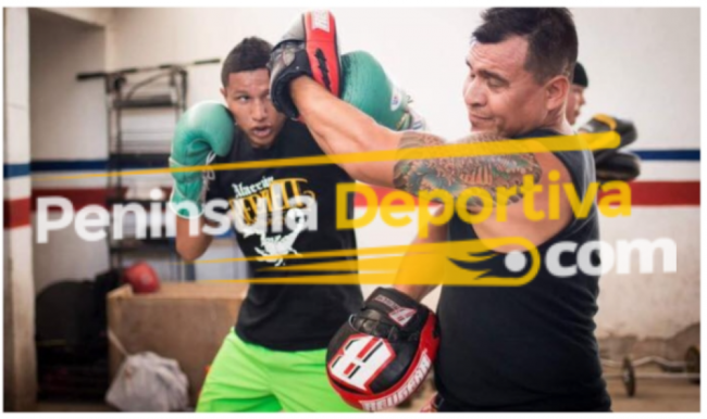 Miguel Berchelt haciendo paradoras con Alfredo Caballero en Hermosillo en 2017 con marca de agua Alfredo Caballero haciendo paradoras con Miguel Berchelt