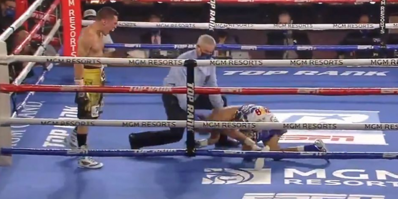 Óscar Valdez vs. Miguel Berchelt gkot 10 ganó campeonato mundial súperpluma del CMB del 200221 en Las Vegas con réeferi Russell Mora