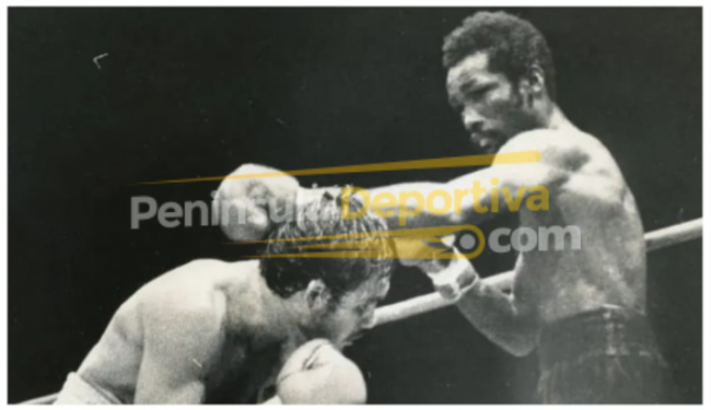 Freddy Chato Castillo vs. Prudencio Cardona gd-15 campeonato mundial mosca del CMB del 240782 en Parque Carta Clara con marca de agua