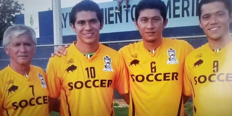 Henry Martín con hermanos y papá Henry Martín