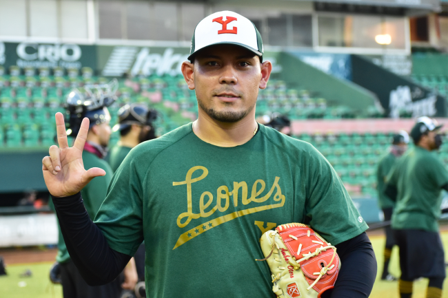 Andy Otero, refuerzo anunciado por los Leones para 2021 y deja pretemporada el 300421 para irse a sucursales de Milwaukee