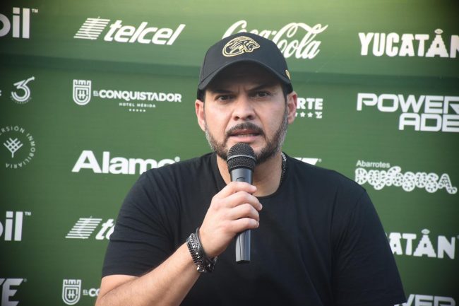 Juan José Arellano Hernández conferencia de prensa del 230421 en pretemporada parque Kukulcán