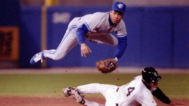 Roberto Alomar volando