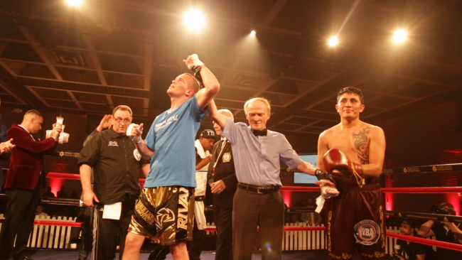 Steven Wilcox vencedor de Óscar Arjona gfu 10 del 030617 en Hamilton, Canadá por título súperligero de la North American Boxing Asociation Steven Wilcox
