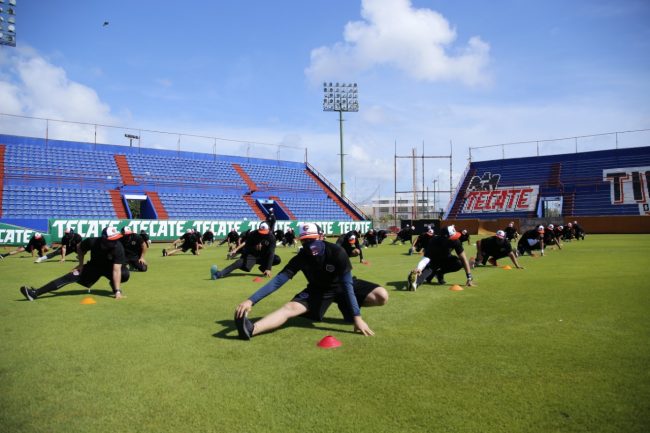 Tigres de Quintana Roo inicio de pretemporada 2021 del 250421 en estadio Beto Ávila