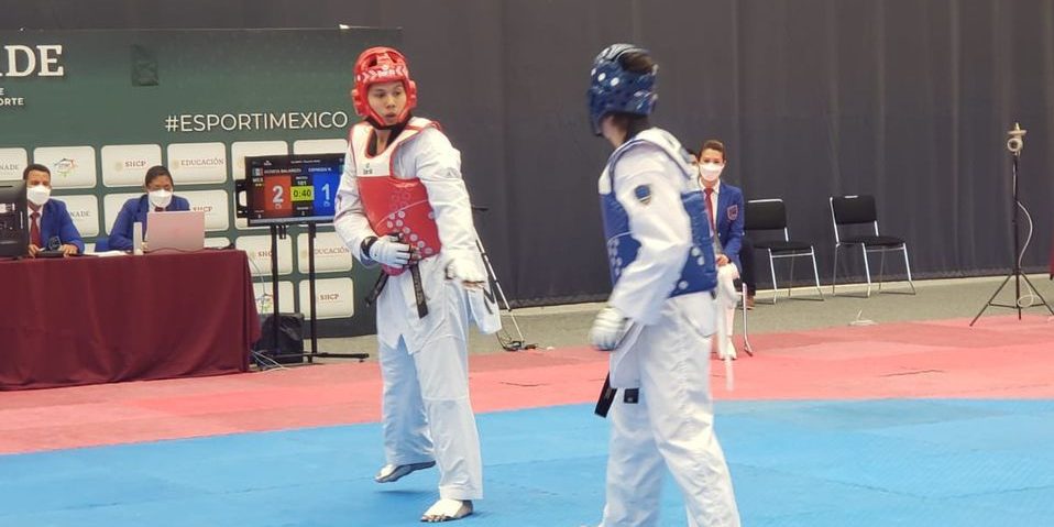 Briseida Acosta vs. María del Rosario Espinosa ganó en tres rondas para obtener pase a Juegos Olímpicos de Tokio 2021, del 150521 en Ciudad de México Briseida Acosta