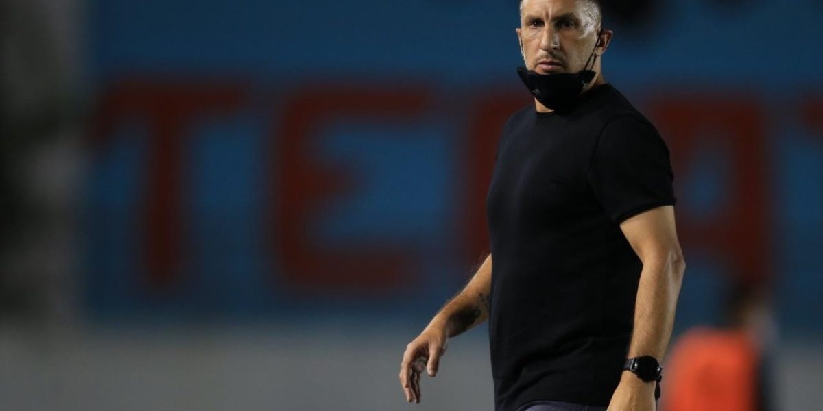 Christian Chaco Giménez dirigiendo al Cancún F.C. Christian Chaco Giménez