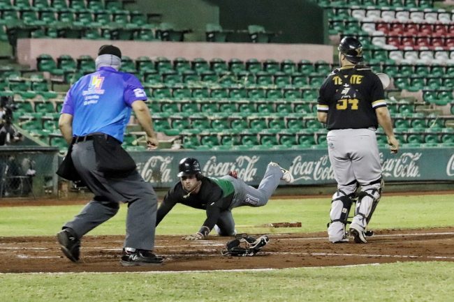 Leones de Yucatán empatan 5×5 con los Olmecas de Tabasco 5×5 del 120521 en parque Kukulcán 2o juego del día de los Leones en sede distinta, antes jugaron, con otro equipo, en Campeche