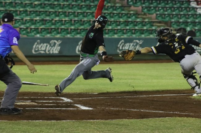 Leones de Yucatán vs. Olmecas de Tabasco 8o juego pretemporada 8×3 2 del 080521 en Mérida