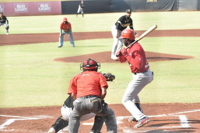 Leones de Yucatán vs. Piratas de Campeche 2o juego de pretemporada 4×2 del 300421 en Campeche
