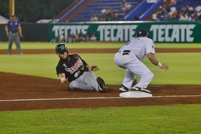 Olmecas de Tabasco vs. Tigres de Quintana Roo, 8 juego de los Tigres, 2o de la serie, serie pareja, 10×2 2 del 290521 en Cancún