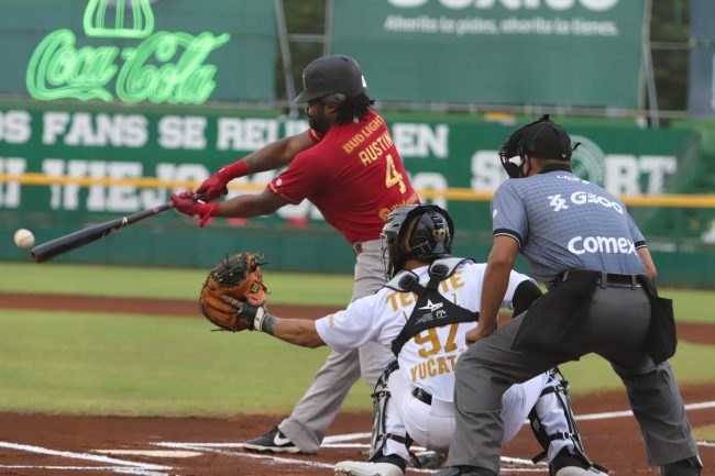 Piratas de Campeche vs. Leones de Yucatán 7 juego para ambos, 3o de la serie, serie de los Leones, 4×2 del 300521 en Mérida, Jay Austin
