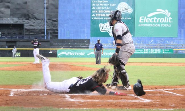 Tigres de Quintana Roo vs. Olmecas de Tabasco 3o de la serie inaugural, serie para los Tigres 9×4 del 230521 en Villahermosa