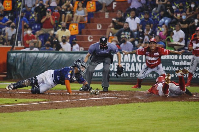 Diablos Rojos del México vs. Tigres de Quintana Roo, juego 25, 1o de la serie, 4×1 1 del 180621 en Cancún