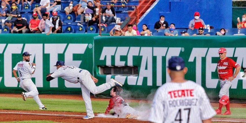 Diablos Rojos del México vs. Tigres de Quintana Roo, juego 27, 3o de la serie, serie para los Diablos, 8×2 del 200621 en Cancún