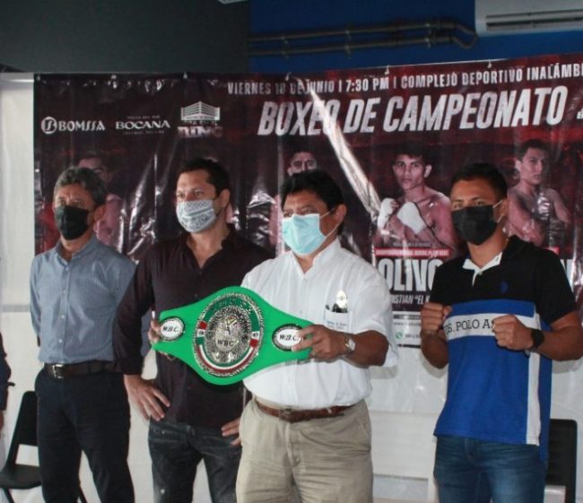 Edwin Castañeda, Carlos Sáenz Castillo, Mario Abraham Xacur, Santiago Basto Mejía y Miguel Vidal Carrillo rueda de prensa presentación regreso del boxeo con gente en la arena del 030621