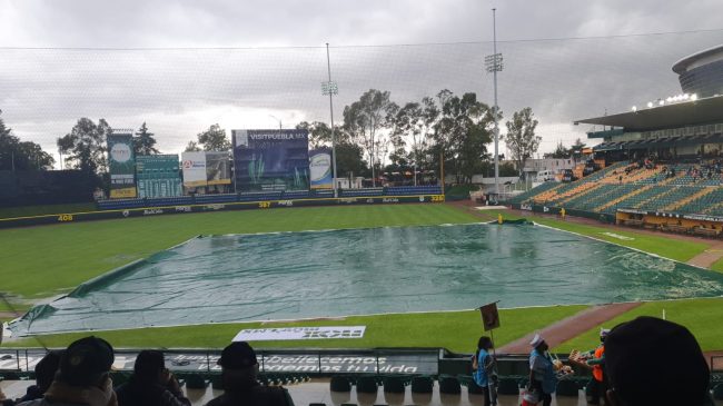 Pericos de Puebla vs. Tigres de Quintana Roo, juego 34, 1o de la serie, suspendido por lluvia, del 290621 en Puebla