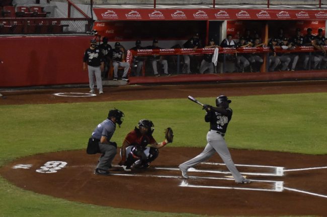 Tigres de Quintana Roo vs. Piratas de Campeche 10 y 8o juegos, 1o de la serie 6×4 2 del 010621 en Campeche
