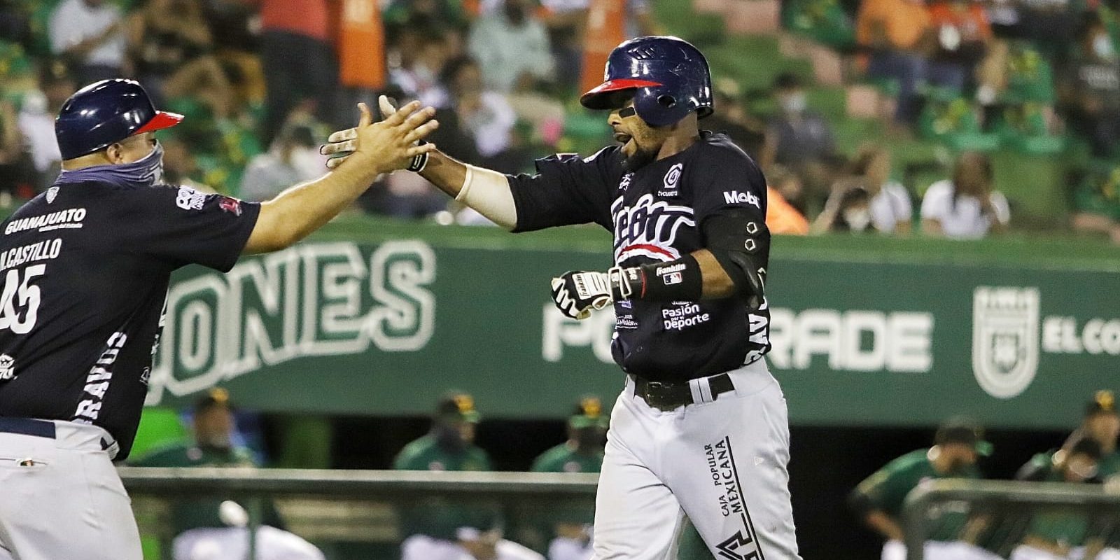 Bravos de León vs. Leones de Yucatán, juego 38, 2o de la serie, serie empatada, 7×2 del 070721 en Mérida