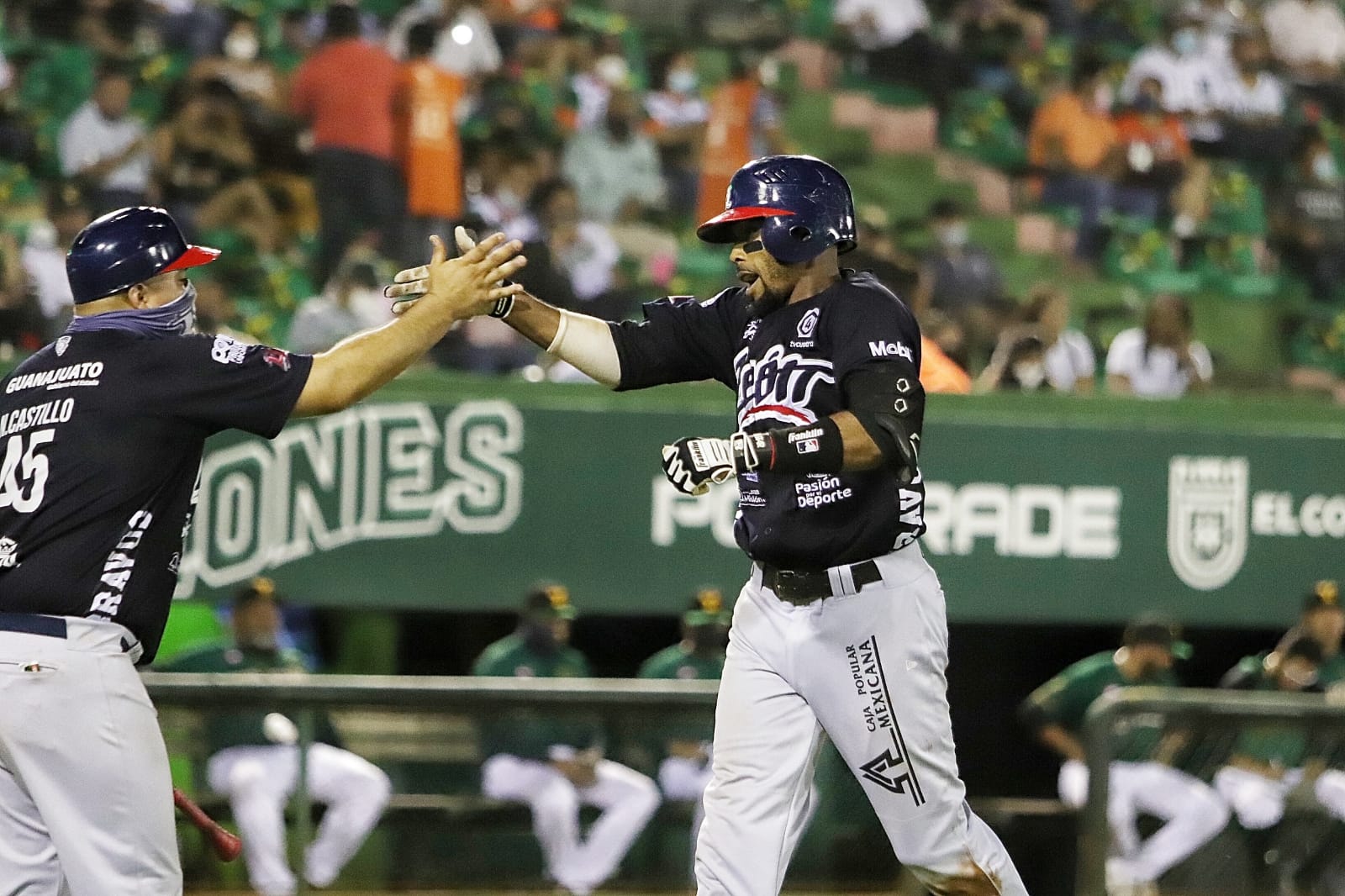 Los Bravos emparejan la serie con victoria de 7x2 - Peninsula Deportiva