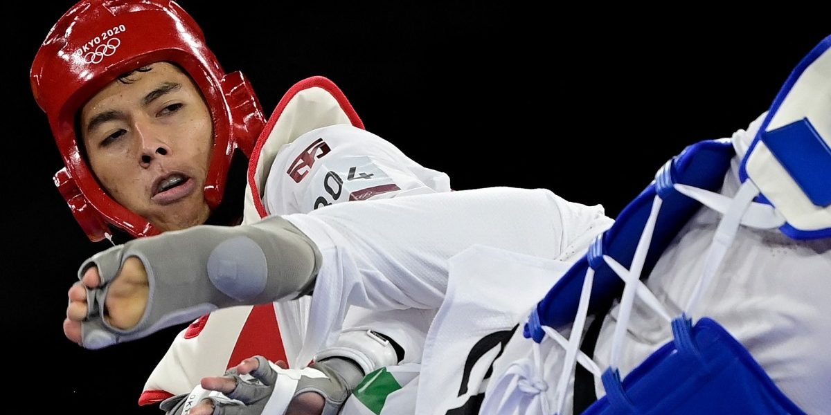 Iván Sapina de Croacia vs. Carlos Sansores de Quintana Roo, 8avos de final y estreno del peninsular en Juegos Olímpicos de Tokio 3 del 260721, Sapina ganó 6-4