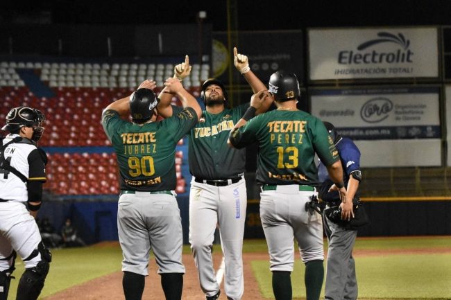 Leones de Yucatán vs. Guerreros de Oaxaca, juego 33, 2o de la serie, serie para los Leones 17×1 del 300621 en Oaxaca, 2a serie del año ganada al hilo en Oaxaca, Art Charles, jonrón plenario Grand Slam
