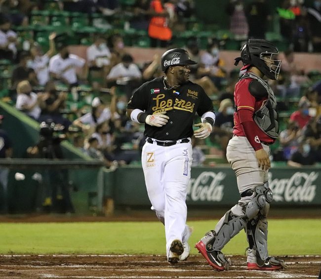 Leones de Yucatán vs. Piratas de Campeche, juego 47 y 49, respectivamente, 3o de la serie, 2o doble cartelera, serie para los Leones, 6×0 del 180721 en Mérida, Yadir Drake