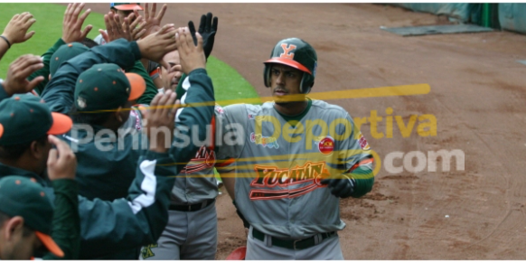Luis David Matos del 290710 juego leones vs. pericos en Puebla, con marca de agua