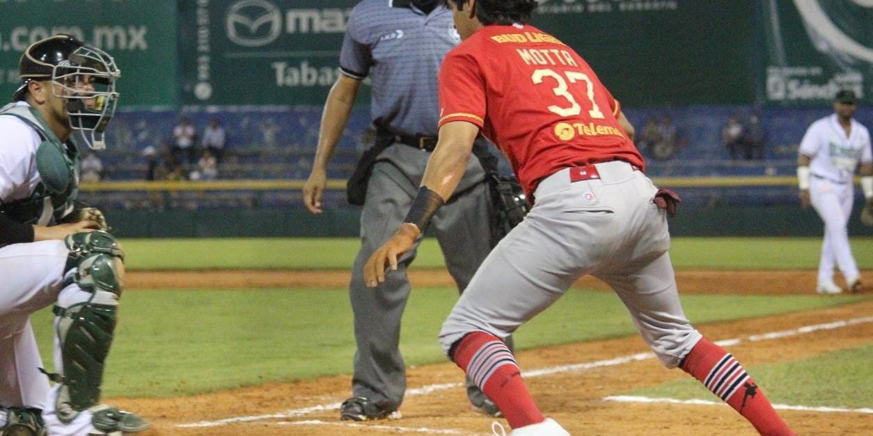 Olmecas de Tabasco vs. Piratas de Campeche, juego 55, 1o de la serie, 18×5, del 270721 en Villahermosa, Ángel Chavarín con ïtalo Motta