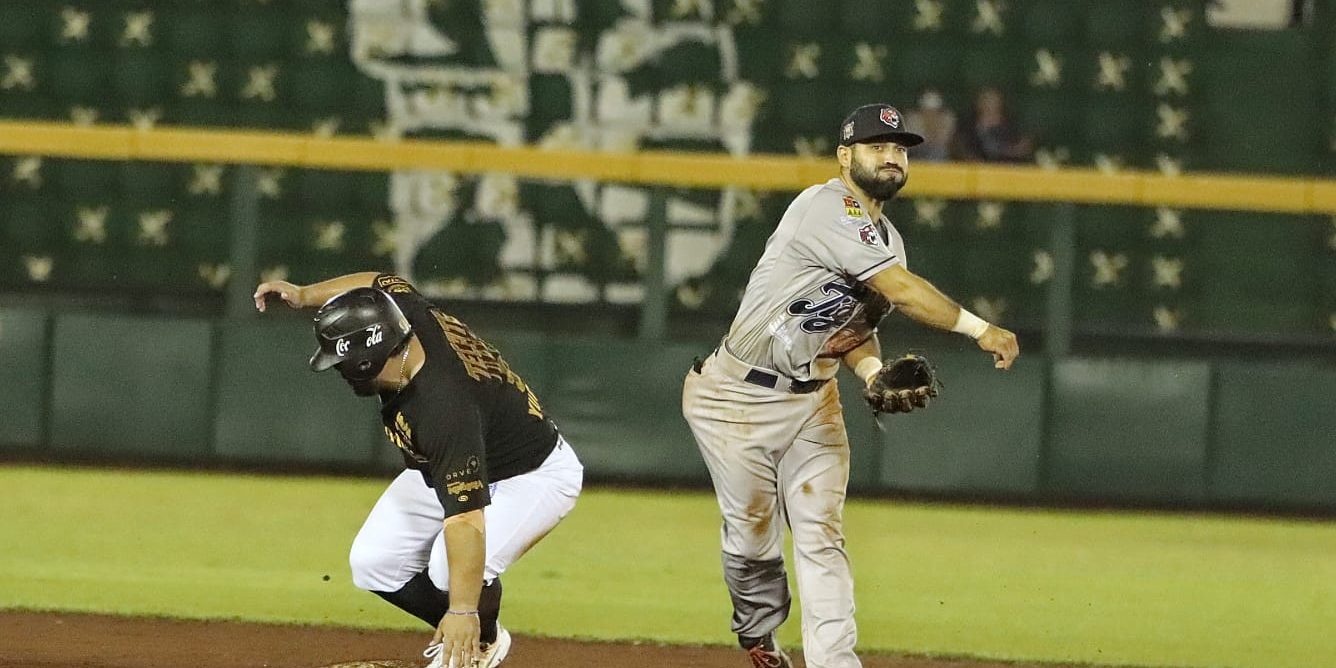 Tigres de Quintana Roo vs. Leones de Yucatán, juego 61 y 58, 2o de la serie, serie empatada, 8×4 del 290721 en Mérida, Alejandro Alex Robles