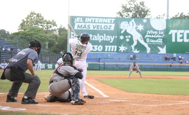 Tigres de Quintana Roo vs. Olmecas de Tabasco, juego 46, 3o de la serie, serie para los Tigres, 3×2, 6 del 110721 en Villahermosa, Juan Carlos Pérez