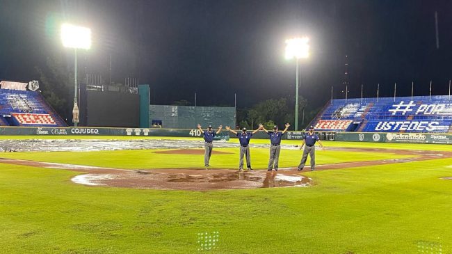 Tigres de Quintana Roo vs. Piratas de Campeche, juego 47 1o de la serie, suspendido por lluvia, en Cancún, del 130721 en Cancún